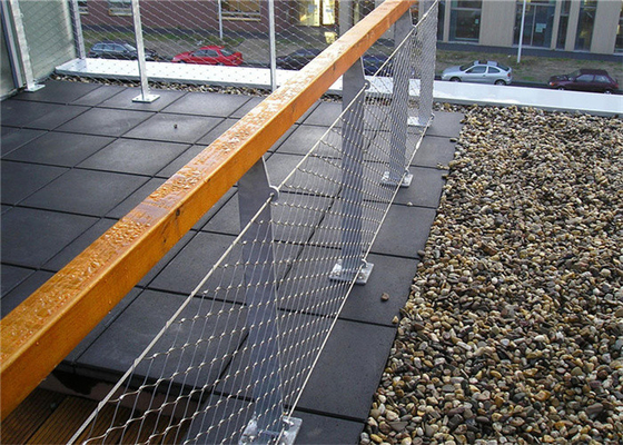 Hochfeste Treppe, die Edelstahl-Zwingen-Seil Mesh For Guard Rail Fence mit der Eisenbahn befördert